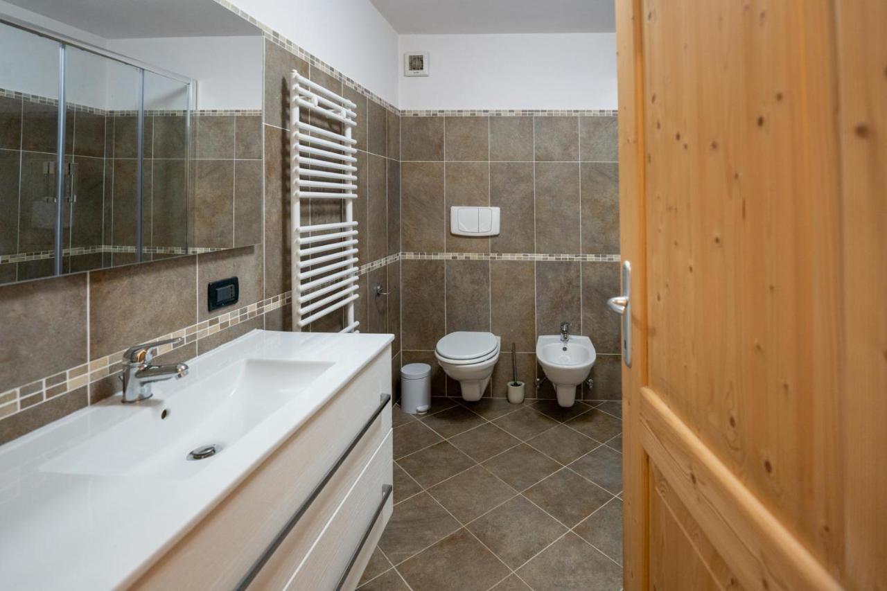 Casa Beba - Agenzia Dolomiti Affitti Apartman Cavalese Kültér fotó